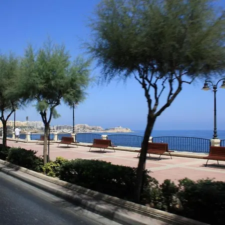 شقة Luxury 3br With Marina Views Ta Xbiex